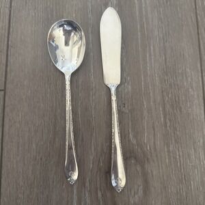 International Rogers EXQUISITE SILVERPLATE 1957‎ Sugar Spoon And Butter Knife